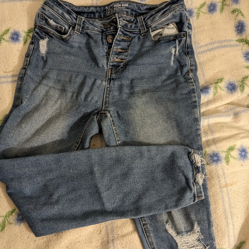 No boundaries button up jeans